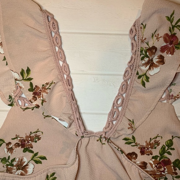 Pink blouse - Picture 5 of 6